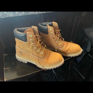 Women’s Timberland Boots.  Size 8